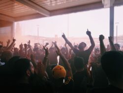 Bahaya Fanatisme berlebihan, Ujung-ujungnya yang Rugi Diri Sendiri