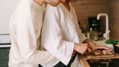 Ide Quality Time untuk Pasangan Semakin Mesra