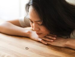 Ngeri! Ini Penyebab Perceraian Pasangan Pernikahan Lama Makin Naik