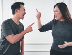 Punya pasangan pasif agresif? Jangan dilawan, lakukan 3 hal ini biar dia luluh tanpa ribut besar!