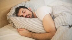 Susah Bangun? Coba Trik Tidur Berkualitas Ini Biar Segar!