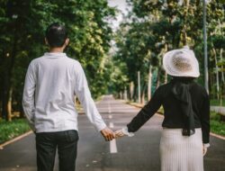 Bikin Penasaran! Ini Sinyal Hubungan Perlahan yang Sering Diabaikan tapi Bermakna Dalam