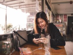 Awas Micro Cheating, Kebiasaan Sepele yang Bisa Hancurkan Hubungan!