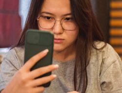 Lagi Dekat Tapi Malah Di-ghosting? Ini Alasan Pria Ghosting yang Bikin Nyesek Sekaligus Emosi!