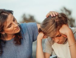 Ini Dampak Pola Asuh Jadul yang Bikin Mental Anak Hancur Lebur Saat Dewasa!