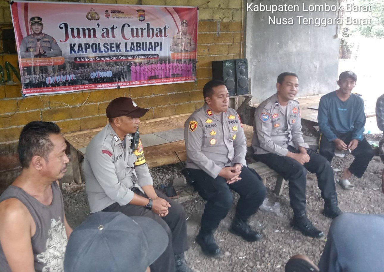 Kapolsek Labuapi Gelar Program Jum'at Curhat di Dusun Tangkeban Desa Merembu