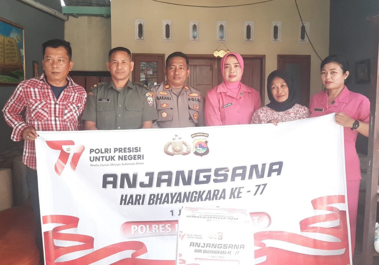 Sinergitas TNI-Polri di Labuapi, Laksanakan Kegiatan Anjangsana Bersama Warakawuri Anggota TNI-Polri