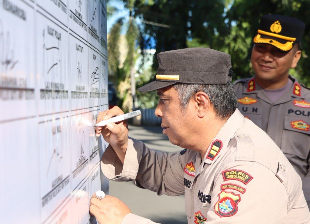 Kepolisian Resort Lombok Barat Membangun Zona Integritas untuk Pelayanan Publik yang Bermutu