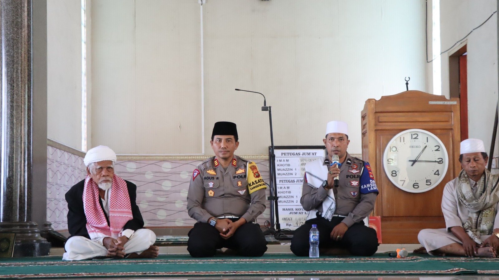 Polres Lombok Barat Menggelar Safari Dakwah Kamseltibcar Lantas dalam Ops Patuh Rinjani 2023