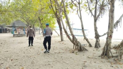 Aman dan Nyaman, Polisi Beri Himbauan Kamtibmas di Obyek Wisata Sekotong