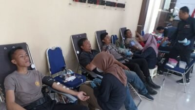 Solidaritas dan Kemanusiaan, Polres Lombok Barat dan PMI Sukses Gelar Donor Darah