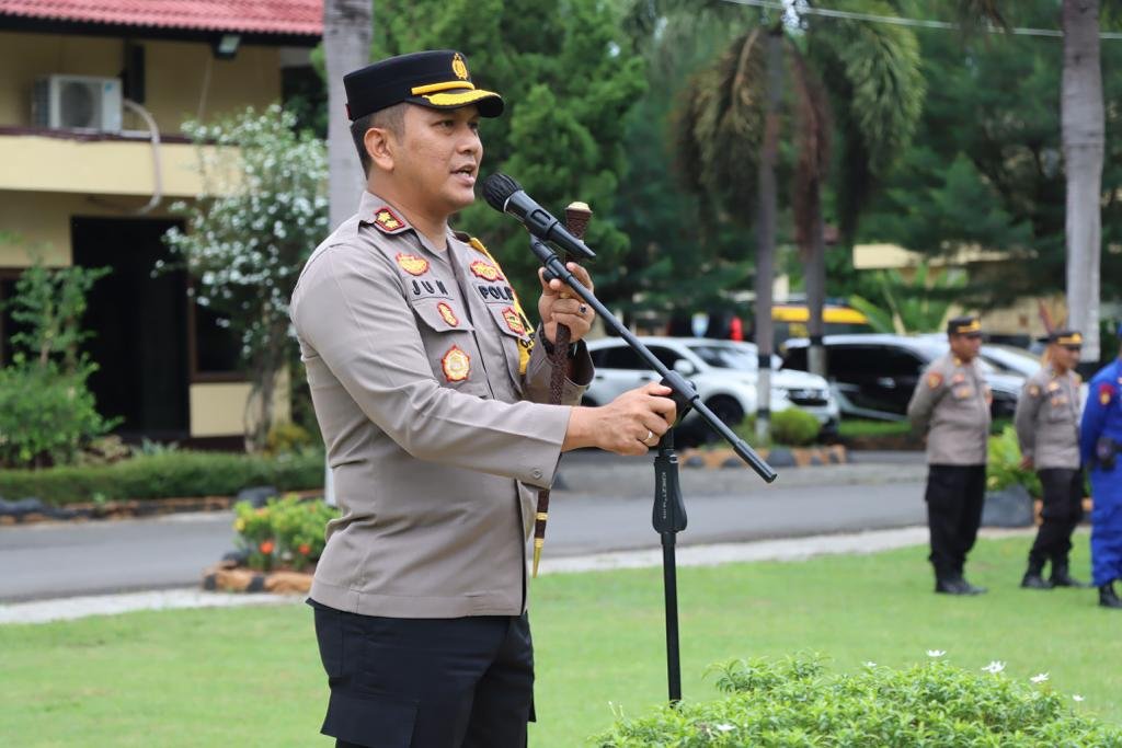 Pengamanan Jaga dan Siaga di Kantor KPU dan Bawaslu Lombok Barat Menjelang Pemilu 2024