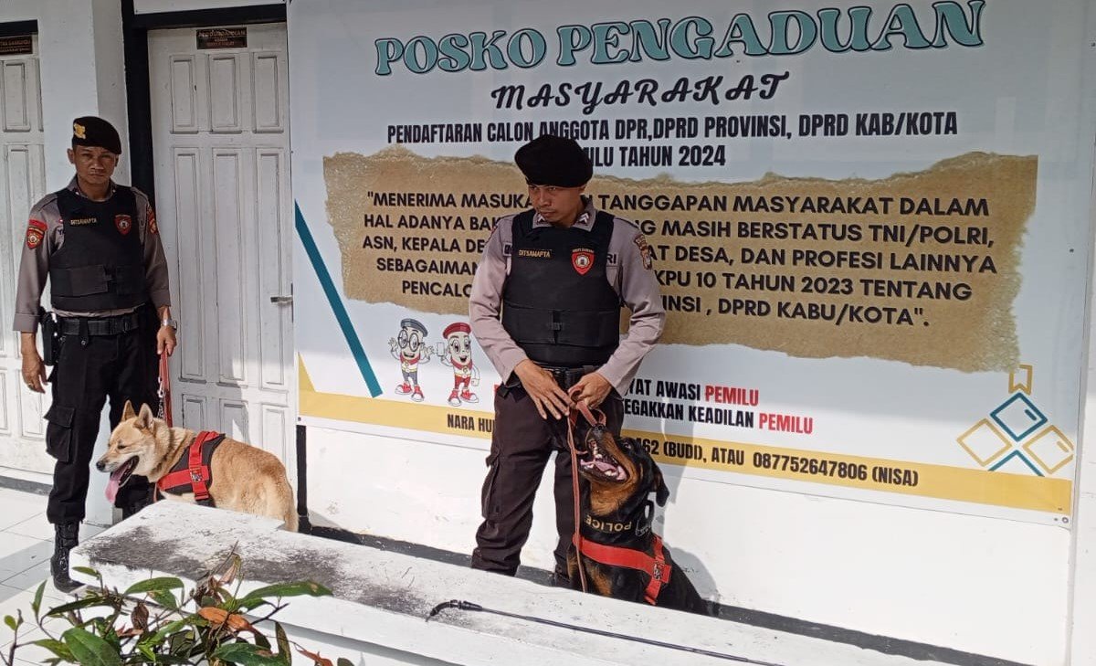 Patroli dan Sterilisasi di Kantor Bawaslu Lombok Barat untuk Menjaga Keamanan Pemilu
