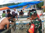 Solidaritas Babinsa dan Nelayan di Pantai Senggigi