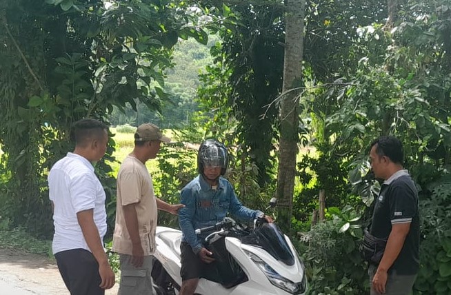 Polisi Amankan Penjual Miras Tuak di Lombok Barat