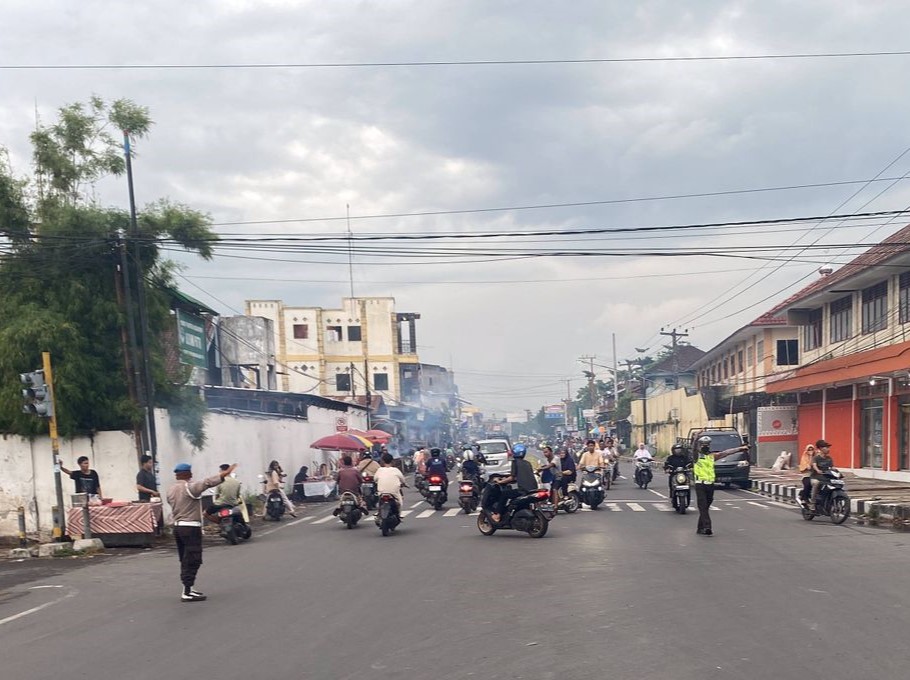 Ngabuburit di Kediri Lombok Barat Berjalan Aman dan Lancar, Polsek Kediri Sebar Anggota