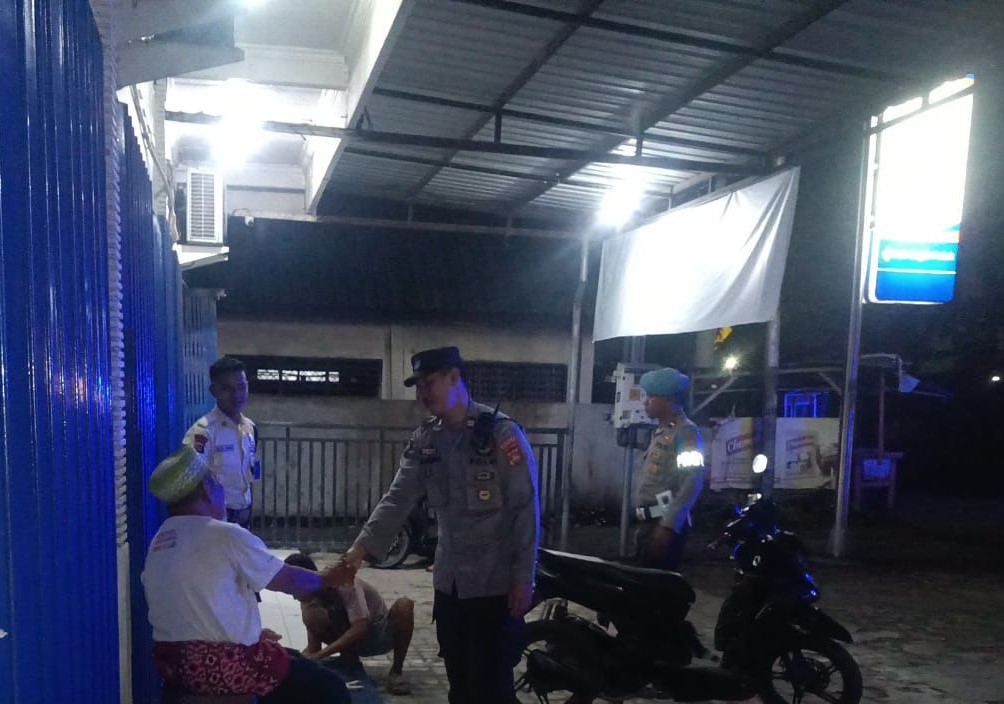 Patroli Rutin Polsek Labuapi Ciptakan Situasi Aman dan Kondusif