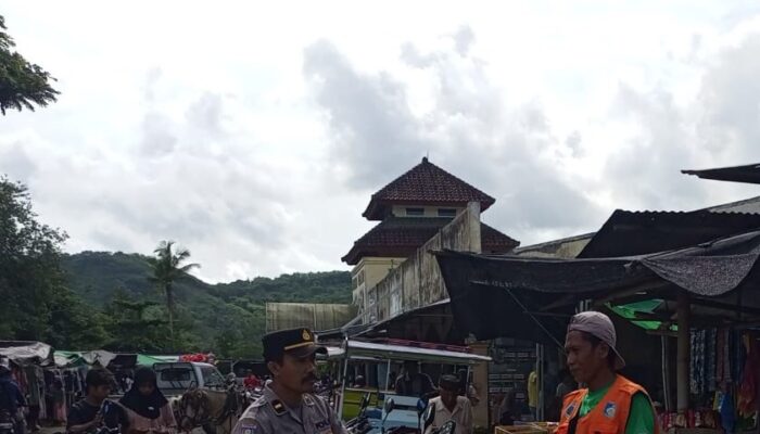 Polres Lombok Barat Gelar Bimbingan Teknis Tukang Parkir, Jaga Kamtibmas Saat Ramadan