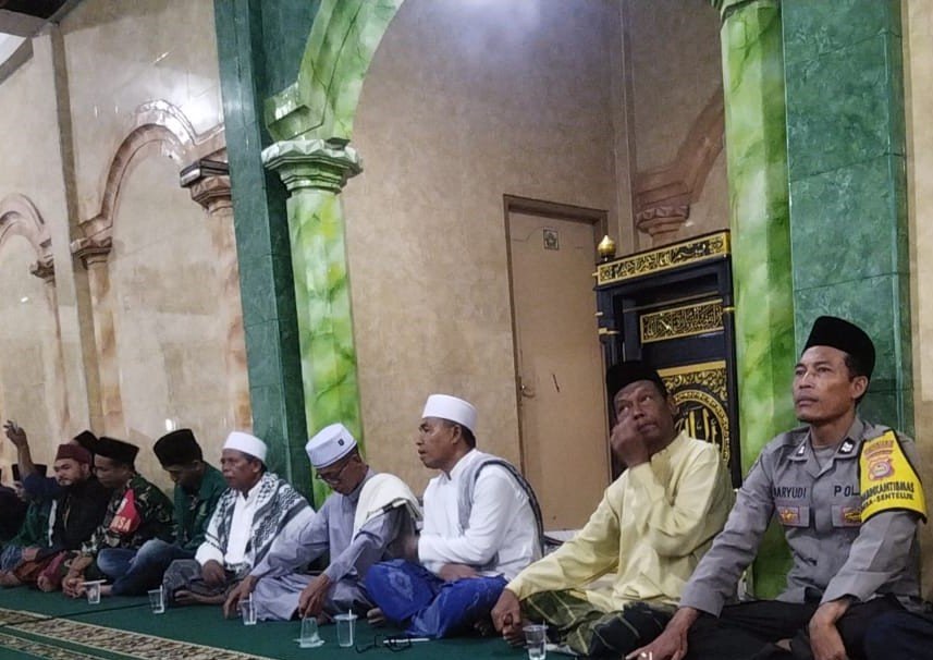 Polsek Batulayar Sampaikan Pesan Kamtibmas dalam Safari Ramadhan di Masjid Baitul Taqwa Lombok Barat