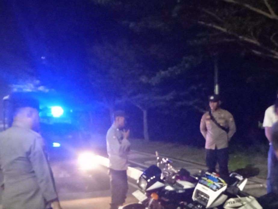 Patroli Malam Polsek Gerung Ciptakan Situasi Aman di Sepanjang Jalan Bypass Bil 1 dan Bil 2