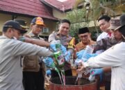 Ramadhan Aman! Polres Lombok Barat Berangus Ratusan Botol Miras