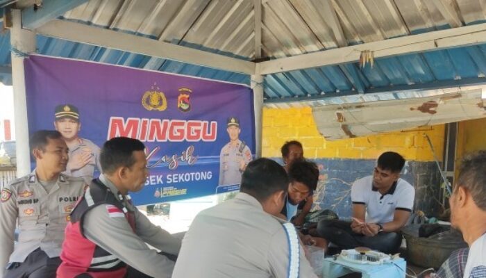 Polsek Sekotong Gelar Minggu Kasih Polri, Jalin Silaturahmi dan Dengarkan Keluhan Nelayan