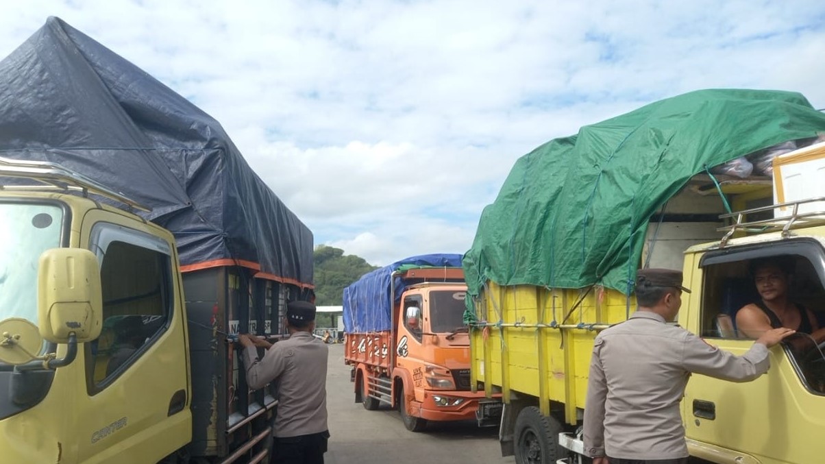 Polsek Kawasan Pelabuhan Lembar Tingkatkan Kewaspadaan di Pelabuhan