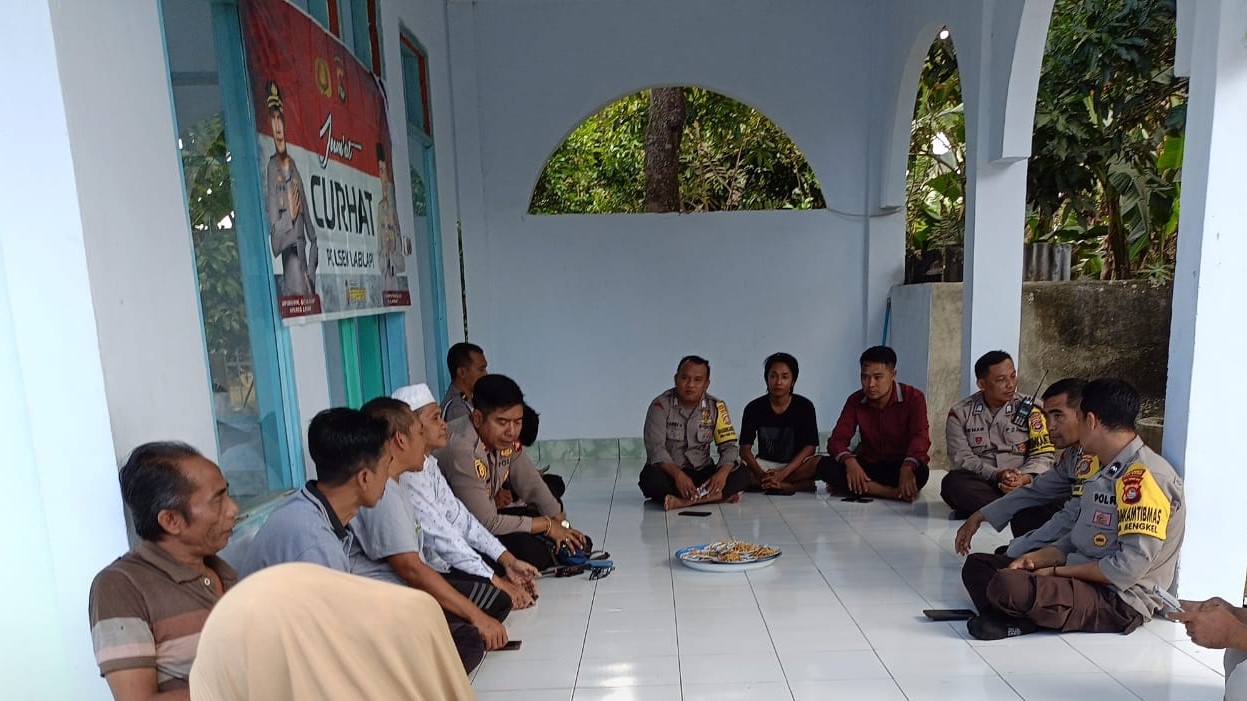 Jumat Curhat di Labuapi Lombok Barat