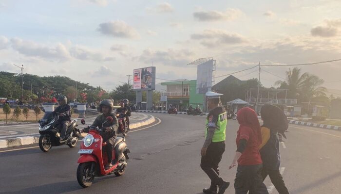 Polres Lombok Barat Giat Patroli dan Pengamanan Lalu Lintas, Prioritaskan Keselamatan Pengguna Jalan