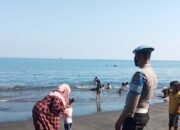 Polsek Lembar Tingkatkan Keamanan Wisata Pantai Cemara di Akhir Pekan
