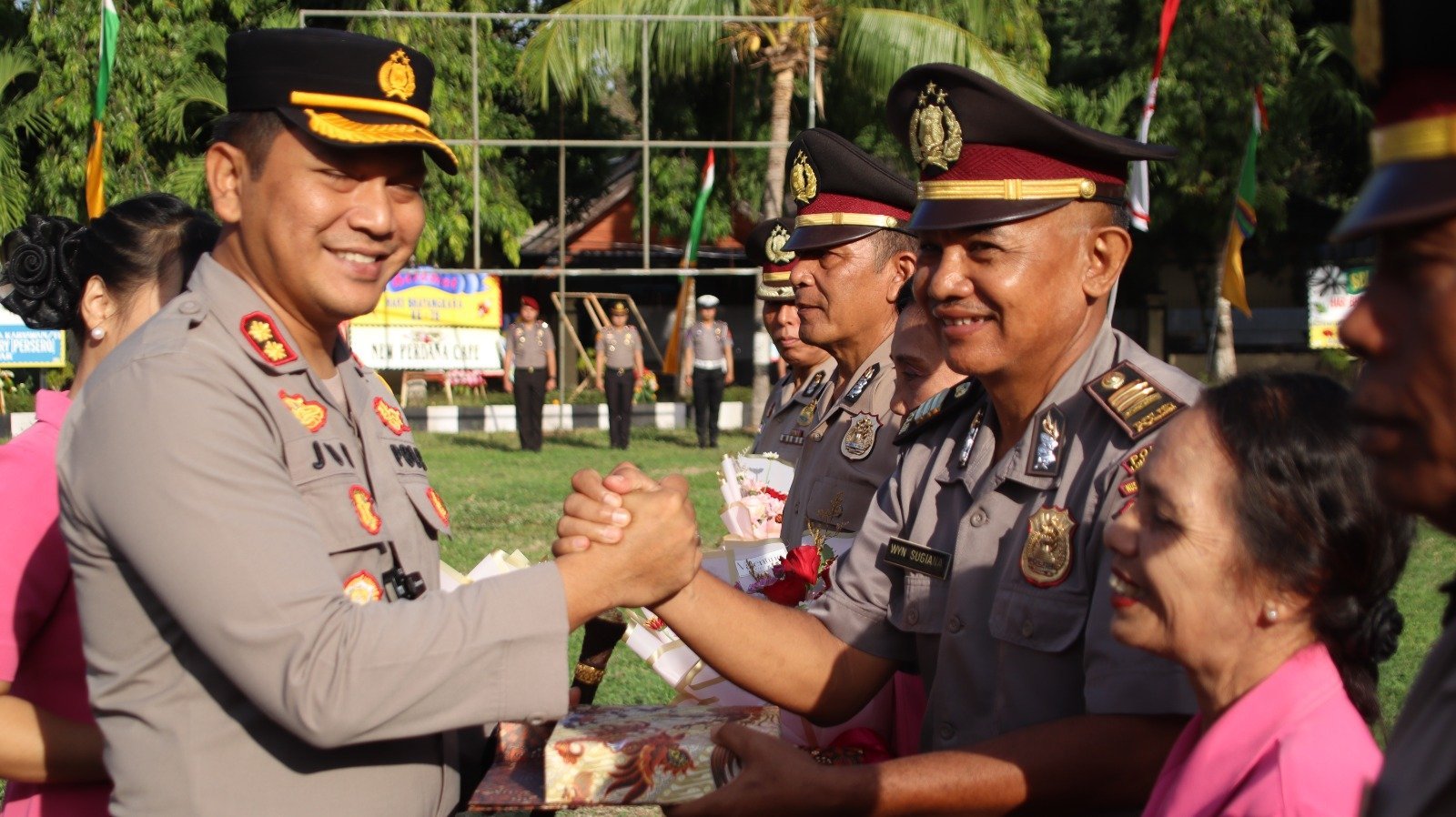 33 Personel Polres Lombok Barat Naik Pangkat, 4 Purna Tugas