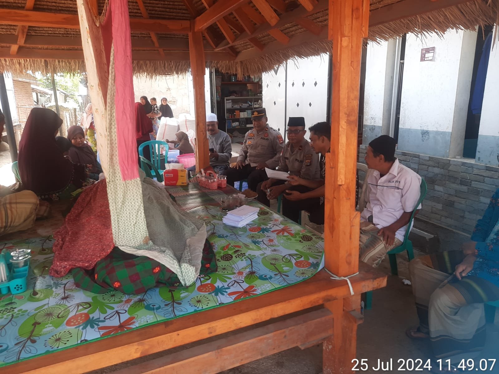 Sambang Duka Polsek Sekotong, Wujud Kepedulian Polri di Lombok Barat