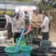 Kolaborasi Babinsa dan Polres Lobar: Distribusi 3000 Liter Air Bersih untuk Desa Labuan Tereng