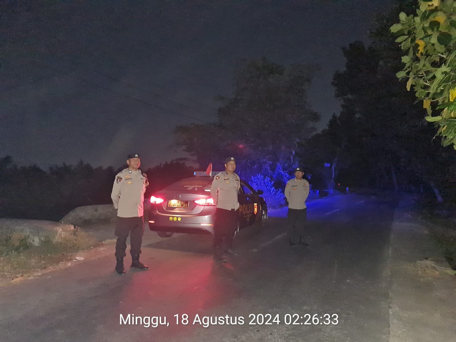 Patroli Blue Light di Perbatasan Desa Montong Are dan Bilibante