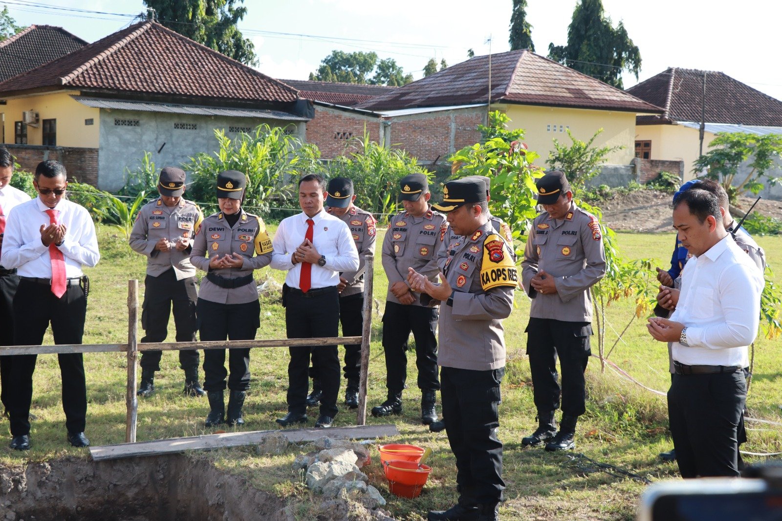 Semangat Prestasi! Polres Lombok Barat Mulai Pembangunan Gedung Badminton