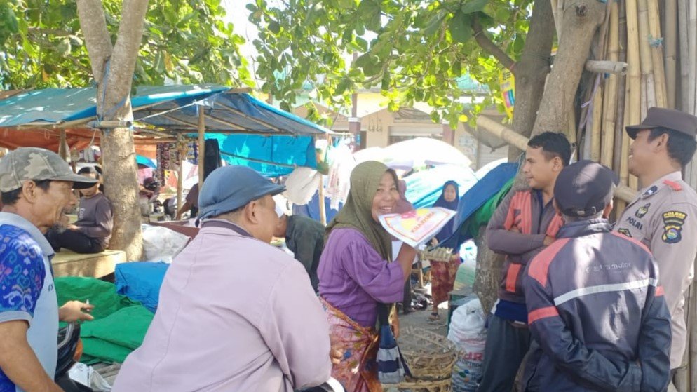 Agar Pilkada Aman, Polisi Gelar Sosialisasi di Pasar Umum Gerung