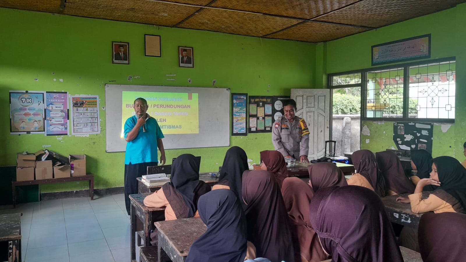 Cegah Bullying di Sekolah, Polsek Gerung Ajak Siswa SDN 1 Dasan Tapen Saling Menghargai