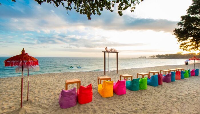 Menikmati Senja dan Kuliner Laut di Tepi Pantai Lombok