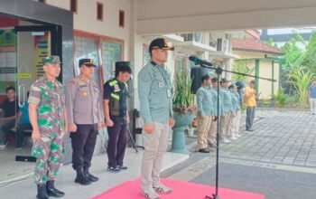 Kapolsek Ampenan Hadiri Apel Kesiapsiagaan Bencana Bersama Pemerintah Kecamatan Sekarbela