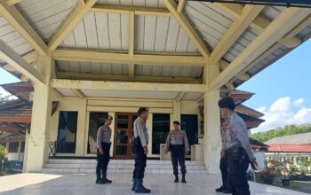 Menjaga Kondusifitas, Polres Lombok Barat Patroli di Kantor Pemda & DPRD