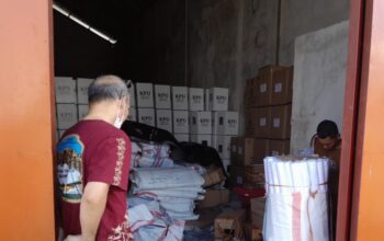 Pemantauan Ketat Gudang Logistik KPUD Lombok Barat Jelang Pemilu 2024