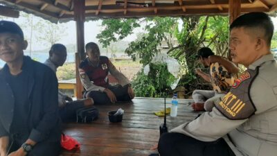 Polsek Sekotong Pastikan Keamanan Wisatawan di Dermaga Tembowong