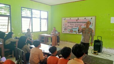 Siswa di Sekotong Dibekali Edukasi Tertib Lalu Lintas & Bahaya Pernikahan Dini