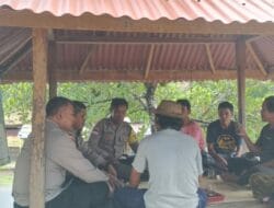 Curhat Warga Batu Kumbu Didengar, Polsek Sekotong Beri Solusi Cepat