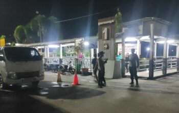 Keamanan Maksimal, Polsek Lembar Amankan Pelabuhan ASDP Malam Minggu