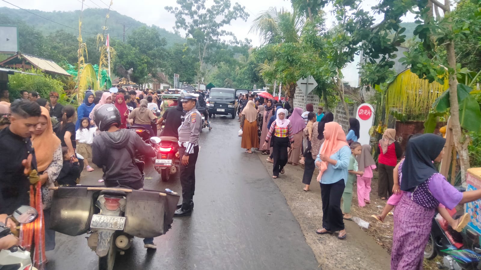 Meriahnya Nyongkolan di Sekotong Tradisi Leluhur, Pengamanan Polisi Terjamin