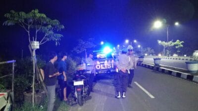 Patroli Polsek Gerung di Bypass Lombok Barat, Jaga Keamanan Malam Hari