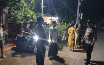 Sentuhan Humanis di Patroli Malam, Polsek Lembar Rangkul Warga Jaga Kamtibmas