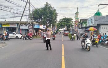 Polsek Batulayar Amankan Arus Lalu Lintas di Tengah Ramainya Kejurda BMX