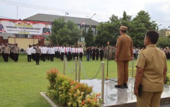 Pj Wali Kota Bima Pimpin Apel Gelar Pasukan Pengamanan Malam Pergantian Tahun BaruPj Wali Kota Bima Pimpin Apel Gelar Pasukan Pengamanan Malam Pergantian Tahun Baru